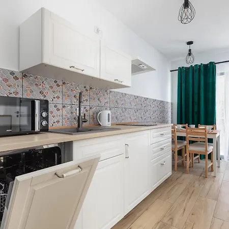 Charming Little Laguna With & Fitness By Renters *
