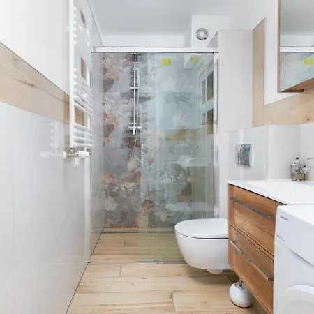 Charming Little Laguna With & Fitness By Renters